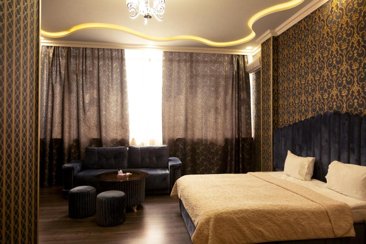Hotel Felisa Gjoemri Buitenkant foto