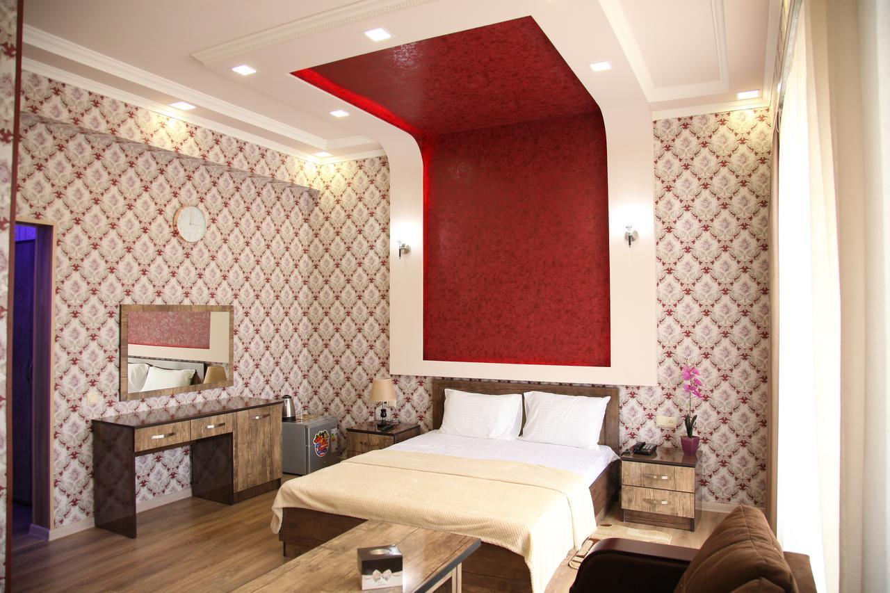 Hotel Felisa Gjoemri Buitenkant foto